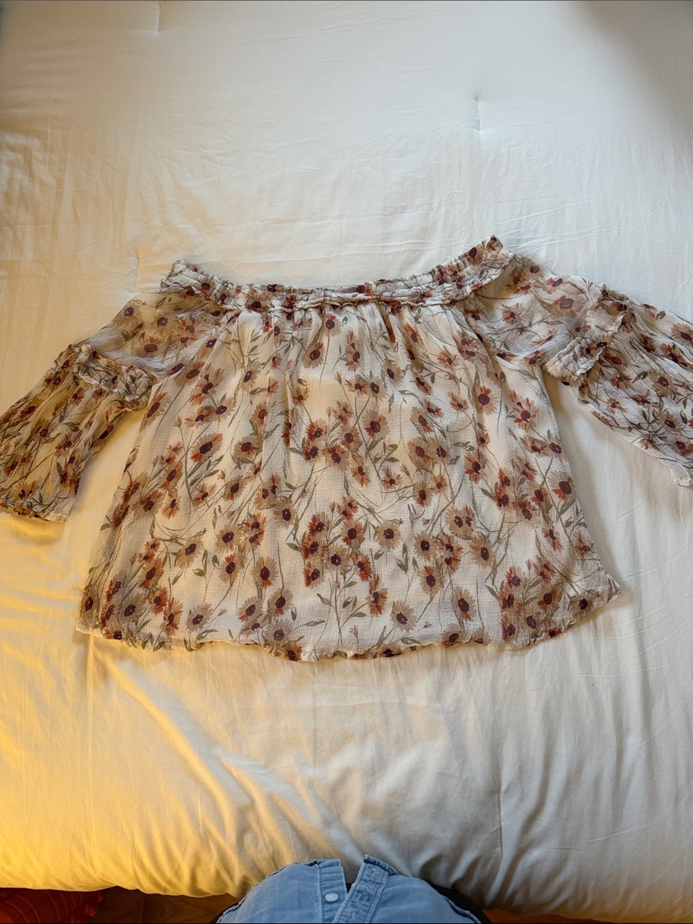 Lucky Brand Medium Off-Shoulder Floral Blouse in Cream & Rust. Flowy. Soft. Boho